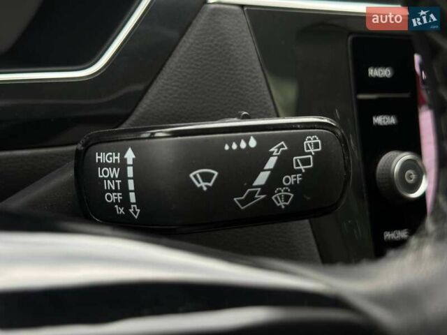 Красный Фольксваген Тигуан, объемом двигателя 2 л и пробегом 145 тыс. км за 19990 $, фото 34 на Automoto.ua