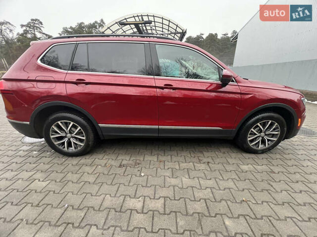 Красный Фольксваген Тигуан, объемом двигателя 1.98 л и пробегом 150 тыс. км за 19200 $, фото 2 на Automoto.ua