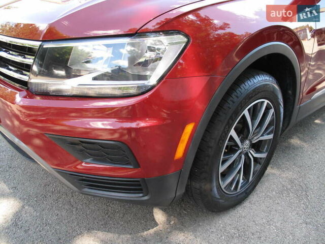 Красный Фольксваген Тигуан, объемом двигателя 2 л и пробегом 80 тыс. км за 21500 $, фото 54 на Automoto.ua