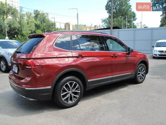 Красный Фольксваген Тигуан, объемом двигателя 2 л и пробегом 80 тыс. км за 21500 $, фото 9 на Automoto.ua