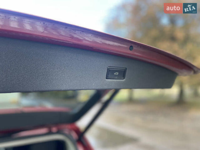 Червоний Фольксваген Тігуан, об'ємом двигуна 1.98 л та пробігом 74 тис. км за 22100 $, фото 17 на Automoto.ua