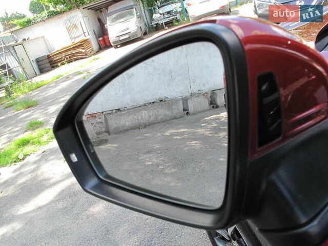 Красный Фольксваген Тигуан, объемом двигателя 2 л и пробегом 80 тыс. км за 21500 $, фото 33 на Automoto.ua