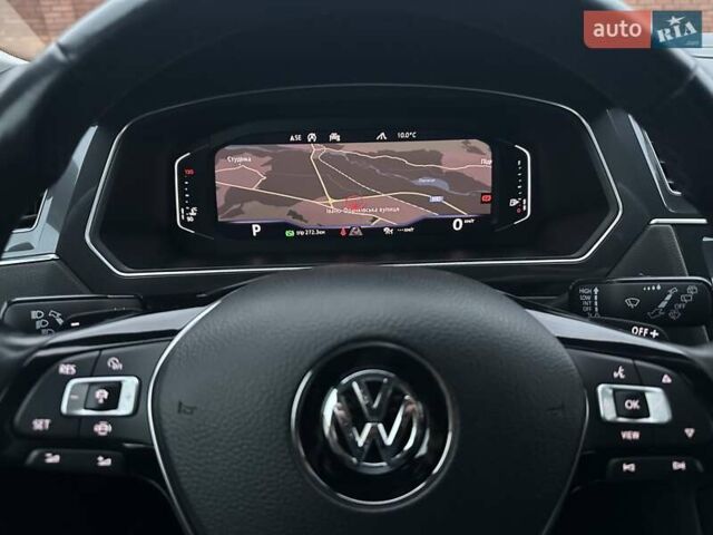 Красный Фольксваген Тигуан, объемом двигателя 2.03 л и пробегом 218 тыс. км за 27950 $, фото 53 на Automoto.ua