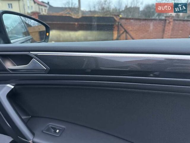 Красный Фольксваген Тигуан, объемом двигателя 2.03 л и пробегом 218 тыс. км за 27950 $, фото 46 на Automoto.ua