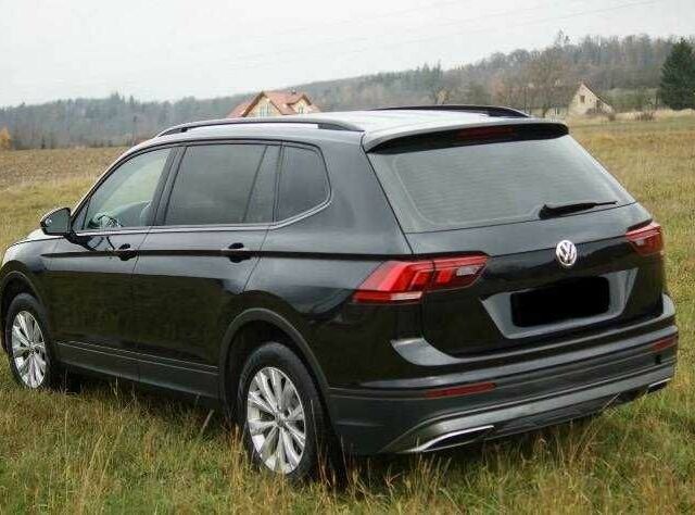 Красный Фольксваген Тигуан, объемом двигателя 2 л и пробегом 35 тыс. км за 13200 $, фото 9 на Automoto.ua