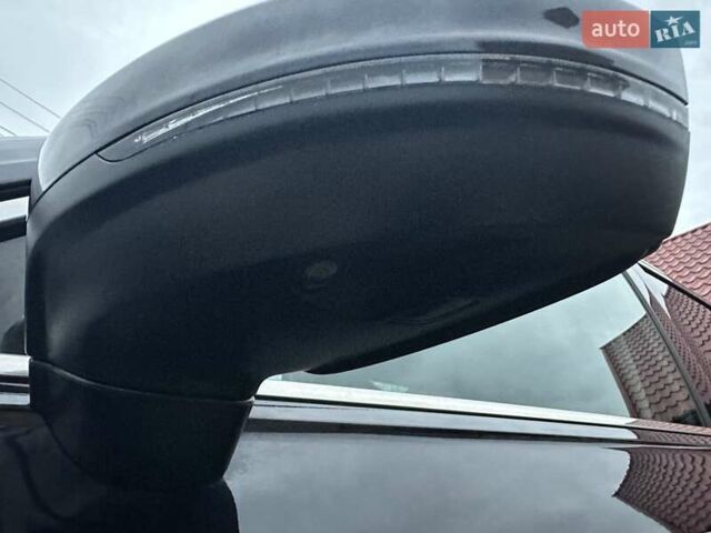 Красный Фольксваген Тигуан, объемом двигателя 2.03 л и пробегом 218 тыс. км за 27950 $, фото 70 на Automoto.ua