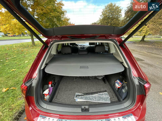 Червоний Фольксваген Тігуан, об'ємом двигуна 1.98 л та пробігом 74 тис. км за 22100 $, фото 16 на Automoto.ua