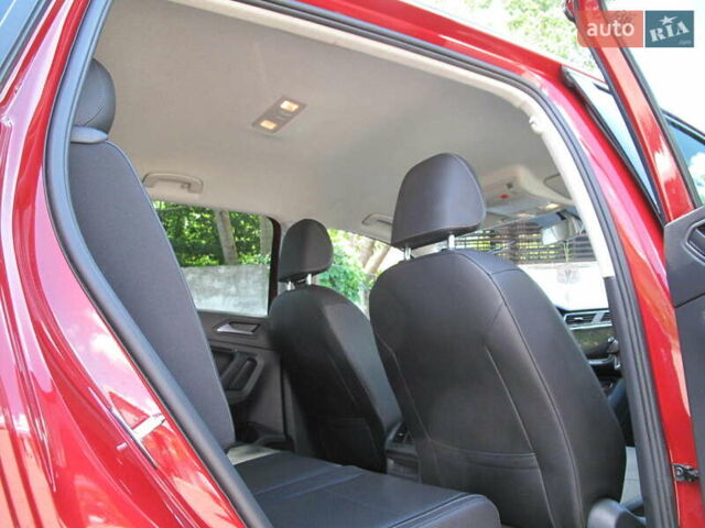 Красный Фольксваген Тигуан, объемом двигателя 2 л и пробегом 80 тыс. км за 21500 $, фото 52 на Automoto.ua
