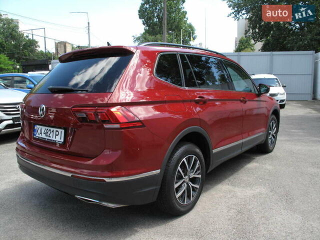 Красный Фольксваген Тигуан, объемом двигателя 2 л и пробегом 80 тыс. км за 21500 $, фото 5 на Automoto.ua