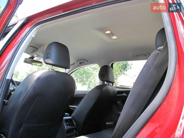 Красный Фольксваген Тигуан, объемом двигателя 2 л и пробегом 80 тыс. км за 21500 $, фото 29 на Automoto.ua