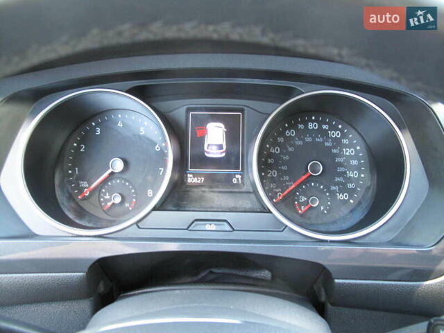 Красный Фольксваген Тигуан, объемом двигателя 2 л и пробегом 80 тыс. км за 21500 $, фото 57 на Automoto.ua