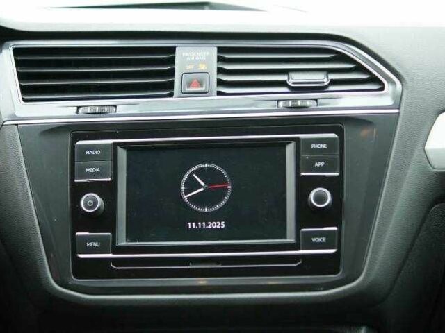 Красный Фольксваген Тигуан, объемом двигателя 2 л и пробегом 35 тыс. км за 13200 $, фото 19 на Automoto.ua