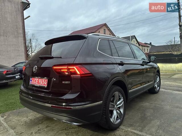 Красный Фольксваген Тигуан, объемом двигателя 2.03 л и пробегом 218 тыс. км за 27950 $, фото 37 на Automoto.ua