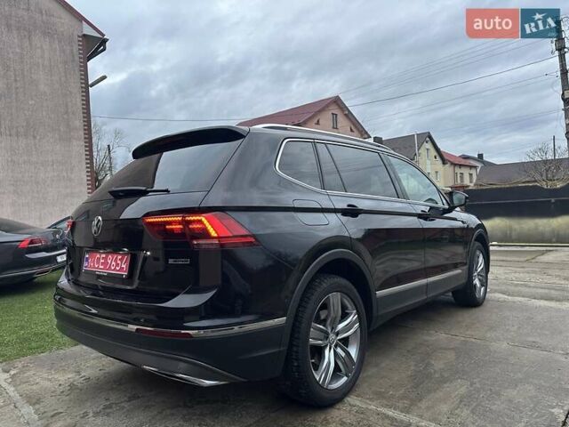 Красный Фольксваген Тигуан, объемом двигателя 2.03 л и пробегом 218 тыс. км за 27950 $, фото 20 на Automoto.ua