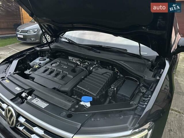 Красный Фольксваген Тигуан, объемом двигателя 2.03 л и пробегом 218 тыс. км за 27950 $, фото 77 на Automoto.ua