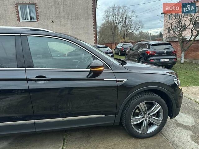 Красный Фольксваген Тигуан, объемом двигателя 2.03 л и пробегом 218 тыс. км за 27950 $, фото 25 на Automoto.ua