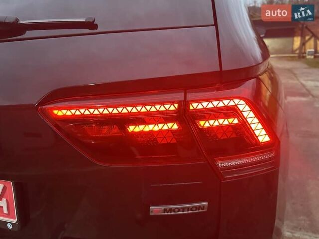 Красный Фольксваген Тигуан, объемом двигателя 2.03 л и пробегом 218 тыс. км за 27950 $, фото 38 на Automoto.ua