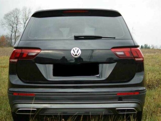 Красный Фольксваген Тигуан, объемом двигателя 2 л и пробегом 35 тыс. км за 13200 $, фото 8 на Automoto.ua