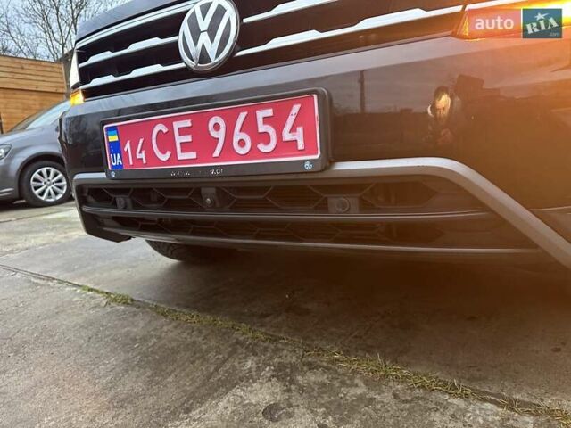 Красный Фольксваген Тигуан, объемом двигателя 2.03 л и пробегом 218 тыс. км за 27950 $, фото 18 на Automoto.ua