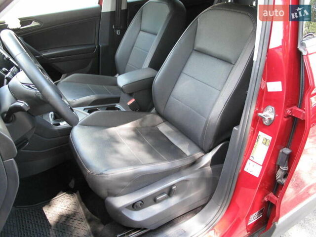 Красный Фольксваген Тигуан, объемом двигателя 2 л и пробегом 80 тыс. км за 21500 $, фото 16 на Automoto.ua