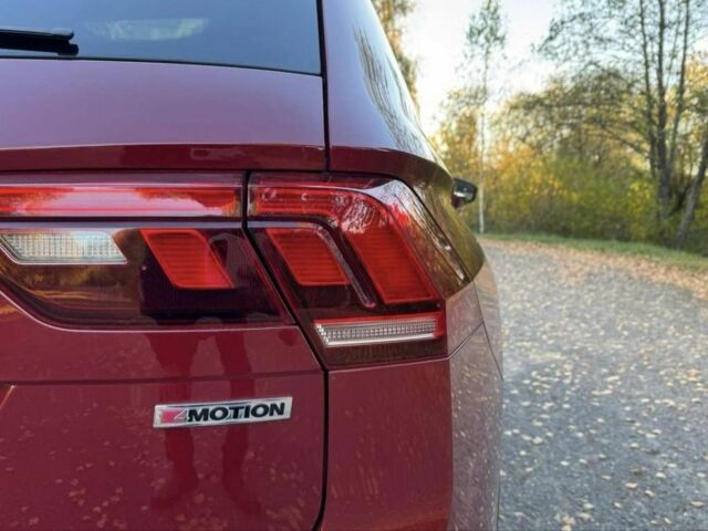 Красный Фольксваген Тигуан, объемом двигателя 0 л и пробегом 106 тыс. км за 14500 $, фото 6 на Automoto.ua