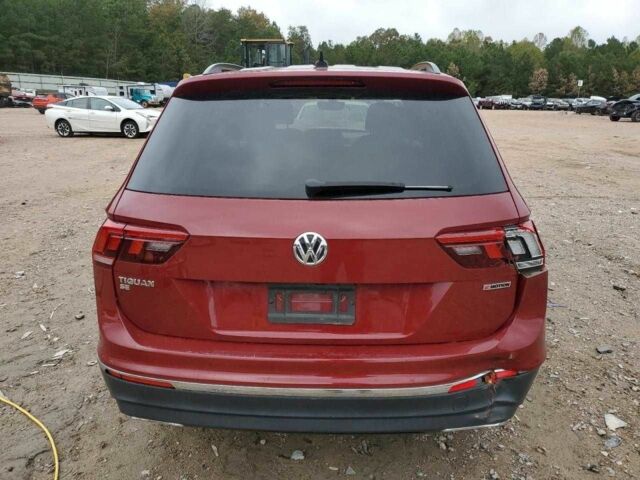 Красный Фольксваген Тигуан, объемом двигателя 2 л и пробегом 97 тыс. км за 13000 $, фото 5 на Automoto.ua