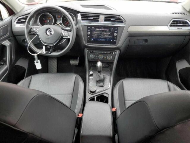 Красный Фольксваген Тигуан, объемом двигателя 2 л и пробегом 97 тыс. км за 13000 $, фото 9 на Automoto.ua