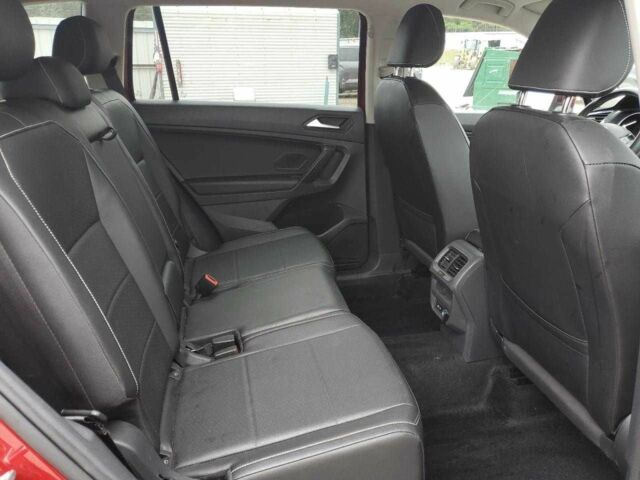 Красный Фольксваген Тигуан, объемом двигателя 2 л и пробегом 97 тыс. км за 13000 $, фото 11 на Automoto.ua