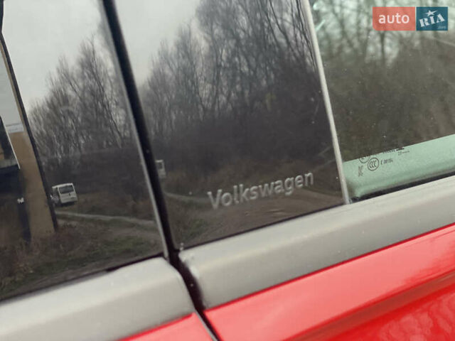 Червоний Фольксваген Тігуан, об'ємом двигуна 1.98 л та пробігом 51 тис. км за 26999 $, фото 56 на Automoto.ua