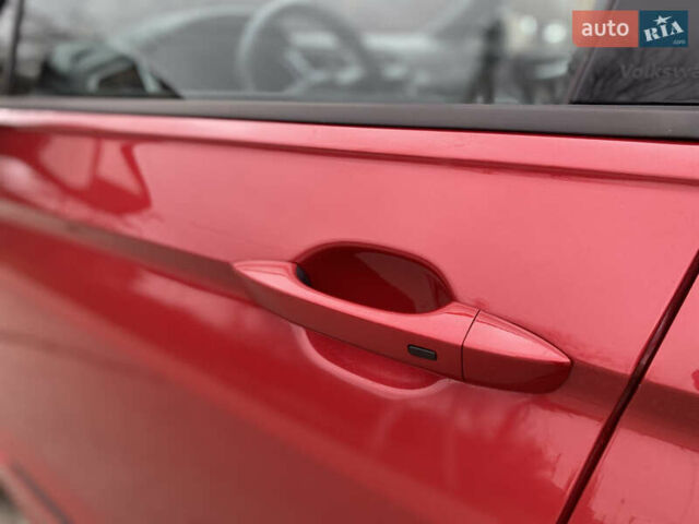 Червоний Фольксваген Тігуан, об'ємом двигуна 1.98 л та пробігом 51 тис. км за 26999 $, фото 37 на Automoto.ua