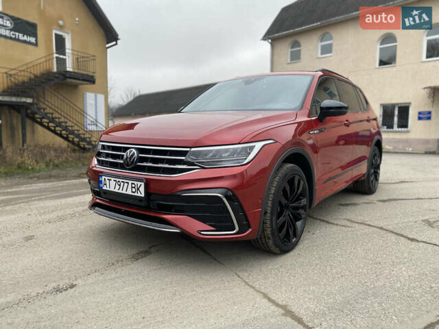 Червоний Фольксваген Тігуан, об'ємом двигуна 1.98 л та пробігом 51 тис. км за 26999 $, фото 12 на Automoto.ua