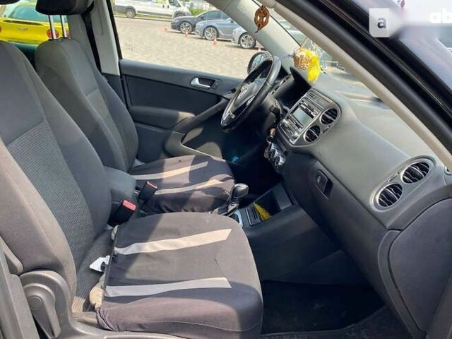 Фольксваген Тігуан, об'ємом двигуна 2 л та пробігом 115 тис. км за 12000 $, фото 14 на Automoto.ua