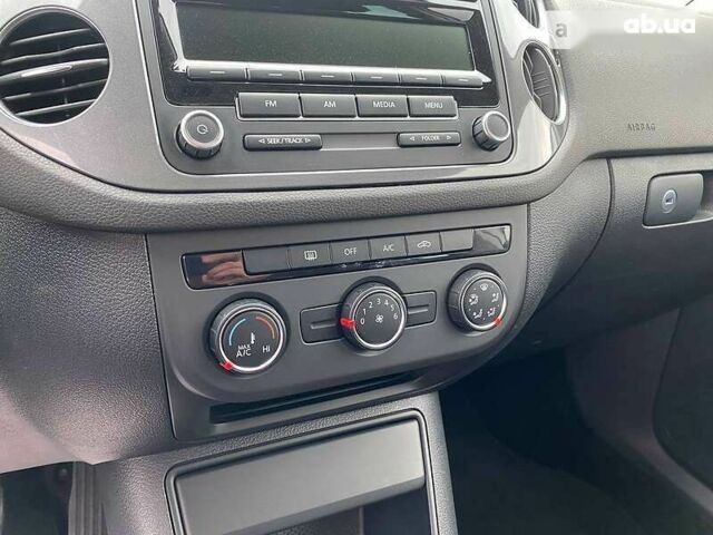 Фольксваген Тігуан, об'ємом двигуна 2 л та пробігом 167 тис. км за 13900 $, фото 16 на Automoto.ua