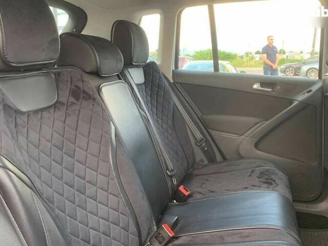 Фольксваген Тігуан, об'ємом двигуна 2 л та пробігом 270 тис. км за 13000 $, фото 20 на Automoto.ua