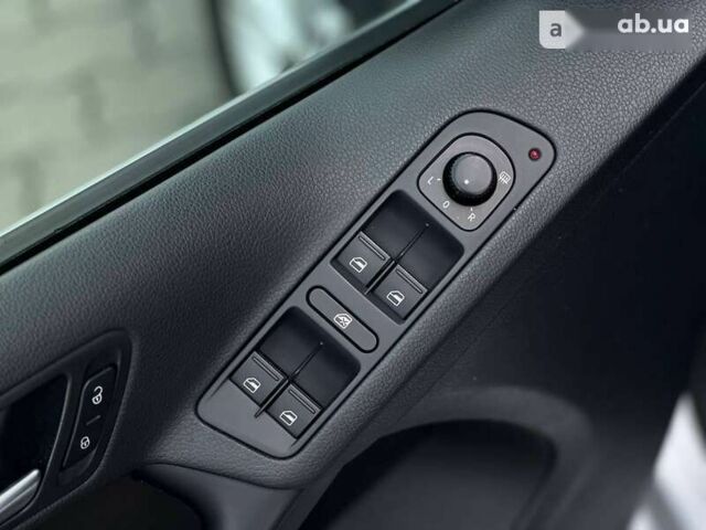 Фольксваген Тигуан, объемом двигателя 2 л и пробегом 135 тыс. км за 12500 $, фото 6 на Automoto.ua