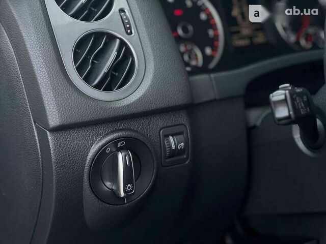 Фольксваген Тигуан, объемом двигателя 2 л и пробегом 135 тыс. км за 12500 $, фото 5 на Automoto.ua