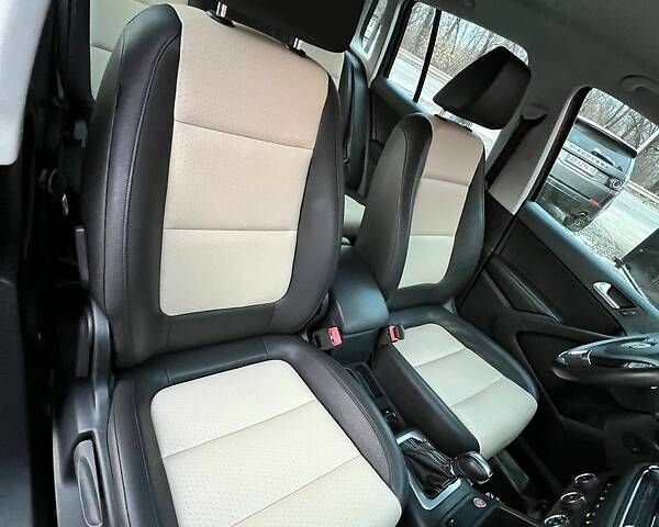 Фольксваген Тигуан, объемом двигателя 2 л и пробегом 120 тыс. км за 15900 $, фото 27 на Automoto.ua