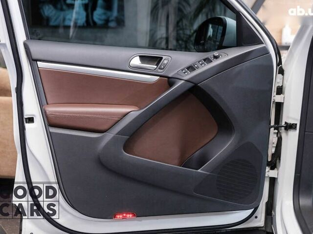 Фольксваген Тигуан, объемом двигателя 2 л и пробегом 146 тыс. км за 20000 $, фото 21 на Automoto.ua