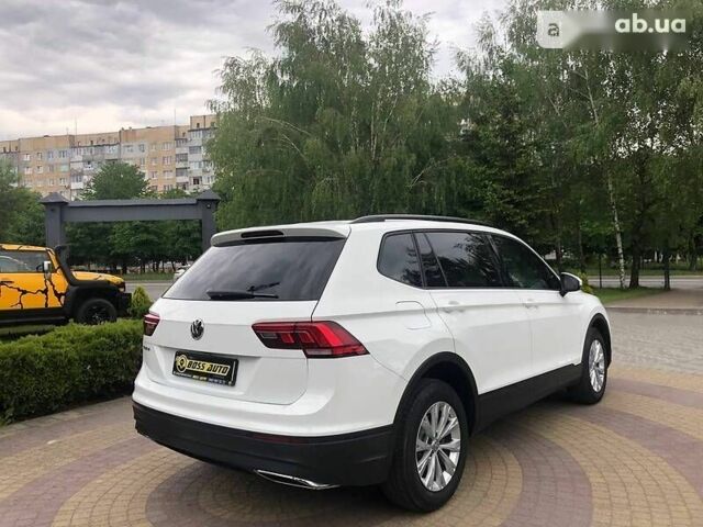 Фольксваген Тигуан, объемом двигателя 0 л и пробегом 37 тыс. км за 22999 $, фото 5 на Automoto.ua