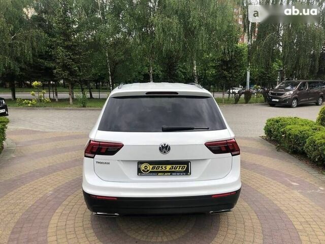 Фольксваген Тигуан, объемом двигателя 0 л и пробегом 37 тыс. км за 22999 $, фото 8 на Automoto.ua