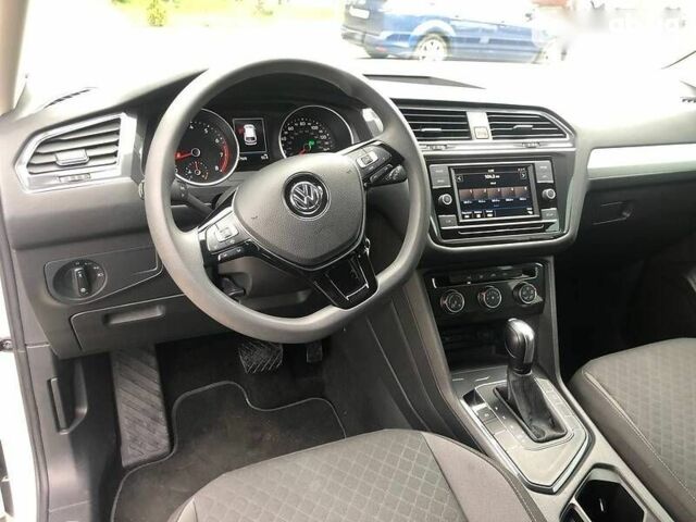 Фольксваген Тигуан, объемом двигателя 0 л и пробегом 37 тыс. км за 22999 $, фото 26 на Automoto.ua