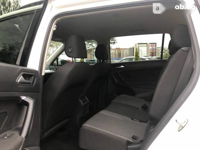 Фольксваген Тигуан, объемом двигателя 0 л и пробегом 37 тыс. км за 22999 $, фото 16 на Automoto.ua