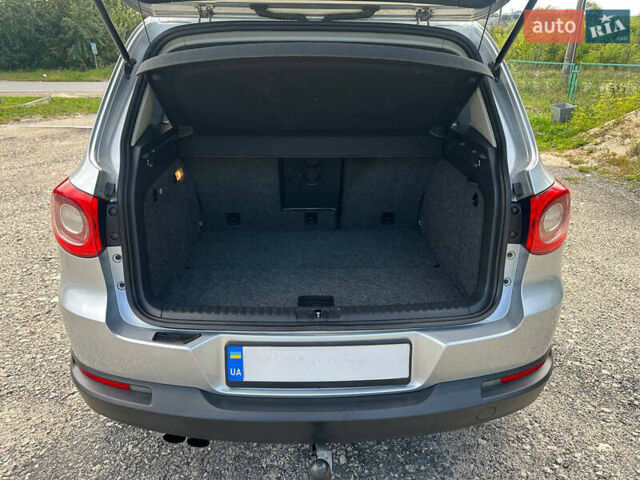 Фольксваген Тигуан, объемом двигателя 2 л и пробегом 262 тыс. км за 9800 $, фото 5 на Automoto.ua