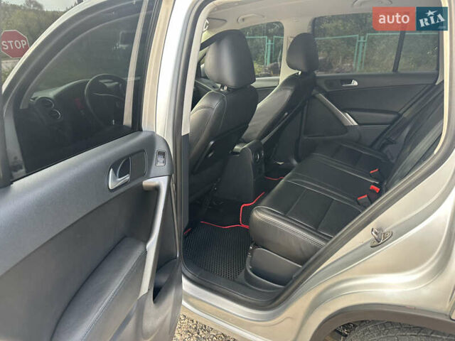 Фольксваген Тигуан, объемом двигателя 2 л и пробегом 262 тыс. км за 9800 $, фото 10 на Automoto.ua