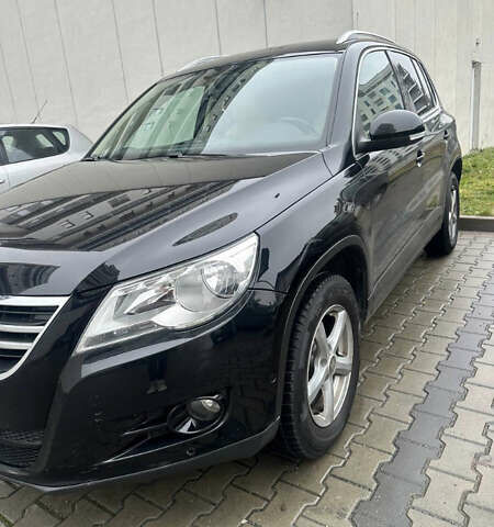 Фольксваген Тигуан, объемом двигателя 2 л и пробегом 242 тыс. км за 8000 $, фото 1 на Automoto.ua