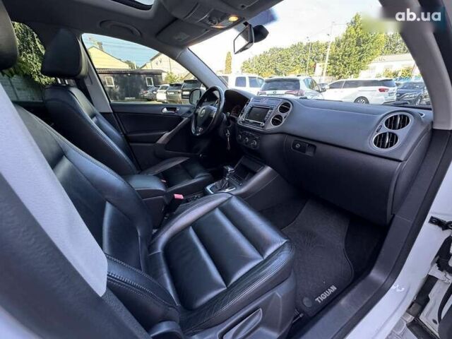Фольксваген Тігуан, об'ємом двигуна 2 л та пробігом 254 тис. км за 10800 $, фото 28 на Automoto.ua