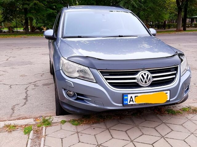 Фольксваген Тигуан, объемом двигателя 2 л и пробегом 245 тыс. км за 9500 $, фото 2 на Automoto.ua