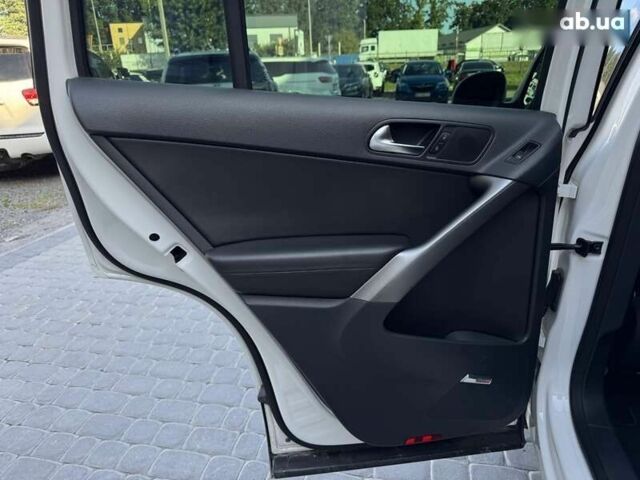 Фольксваген Тігуан, об'ємом двигуна 2 л та пробігом 254 тис. км за 10800 $, фото 24 на Automoto.ua