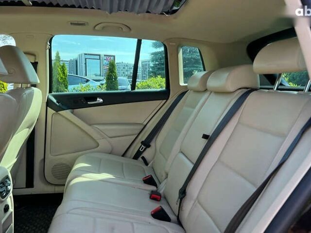 Фольксваген Тигуан, объемом двигателя 2 л и пробегом 145 тыс. км за 12500 $, фото 9 на Automoto.ua