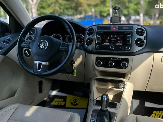 Фольксваген Тигуан, объемом двигателя 2 л и пробегом 145 тыс. км за 12500 $, фото 11 на Automoto.ua